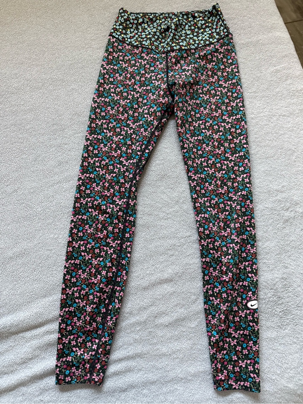 Nike Floral Printed Leggings in Black, Pink & Teal